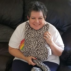 Meet your Posher, Elizabeth